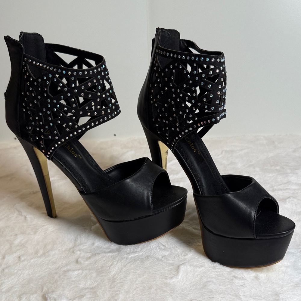Chase + Chloe Black Studded Platform Heels